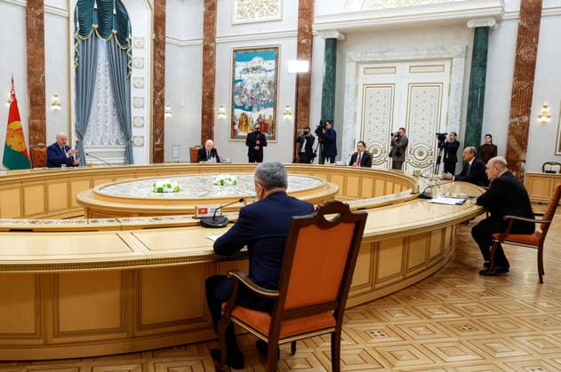 BELARUS, MINSK - OCTOBER 2, 2026: Alexander Lukashenko (L), President of Belarus, attends a meeting with the heads of government of the Eurasian Economic Union at the Independence Palace Minsk Belarus  - ZUMAt113 20261002_zaa_t113_153 Copyright: xDmitryxAstakhovx