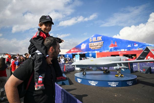 TEKNOFEST Southeast in Turkiye s Sanliurfa SANLIURFA, TURKIYE - OCTOBER 02: TEKNOFEST Southeast, world s largest aviation, space, and technology festival welcomes its visitors on the third day at the Sanliurfa GAP Airport for its 15th edition in Sanliurfa, Turkiye on October 02, 2026. Ozkan Bilgin Anadolu Sanliurfa Turkey. Editorial use only. Please get in touch for any other usage.  Copyright: x2026xAnadoluxOzkanxBilginx
