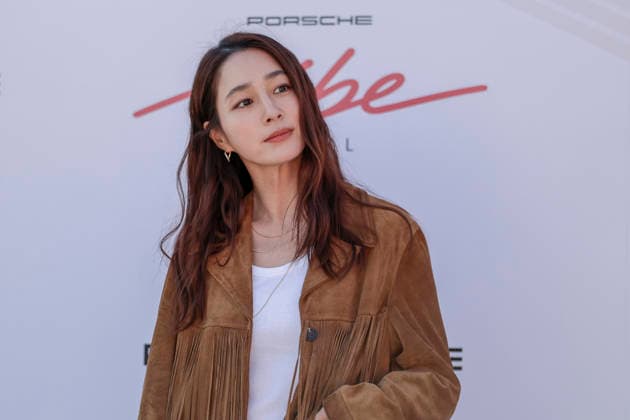 South Korean celebrities attend photo wall event in Seoul South Korean actor Lee Min-jung poses for photos during a photocall for the 2026 Porsche Vibe Seoul Preview at the Mapo Oil Tank Culture Park in Seoul, South Korea, on October 02, 2026. Seoul South Korea  Copyright: xMatrixxImagesx xJungxUi-Chelx