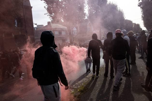 VALENCIENNES HIGH SCHOOL STUDENT PROTEST FRIDAY MORNING PHOTOPQR VOIX DU NORD PIERRE ROUANET 10 02 2026 VALENCIENNES, October 2, 2026 Third day of high school student protests in the Valenciennes area; this Friday morning, high schools were blocked, anger among high school students. The students gathered in downtown Valenciennes, between the École de l’Escaut and the École du Hainaut. There were scuffles, some slogans and signs, a few bottles and stones thrown, and acts of vandalism, along with police charges and clashes near the Vauban Polyclinic. PHOTO: PIERRE ROUANET, LA VOIX DU NORD. France: Fires have broken out at several schools in France as students protest by blocking educational institutions nationwide over school funding and lea Copyright: xPHOTOPQR VOIXxDUxNORD MAXPPPxPIERRExROUANETx 20261002VDN1158 20261002VDN1158