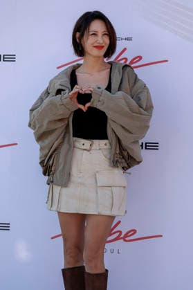South Korean celebrities attend photo wall event in Seoul South Korean actor Claudia Kim (Soo-hyun) poses for photos during a photocall for the 2026 Porsche Vibe Seoul Preview at the Mapo Oil Tank Culture Park in Seoul, South Korea, on October 02, 2026. Seoul South Korea  Copyright: xMatrixxImagesx xJungxUi-Chelx