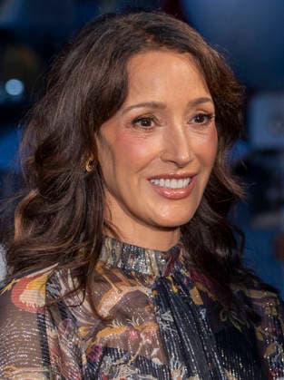 October 1, 2026, New York, New York, USA: JENNIFER BEALS attends the CBS, NCIS New York Premiere at the USS Intrepid Museum in New York. 1 October 2026 New York USA - ZUMAa265 20261001_zep_a265_142 Copyright: xEricxAcquayex