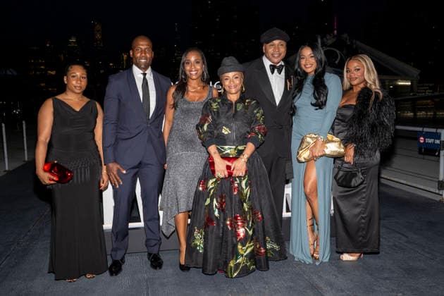 October 1, 2026, New York, New York, USA: LAMAR CARDINEZ, ITALIA SMITH, SIMONE SMITH, LL COOL J, SAMARIA SMITH and NINA SIMONE SMITH attend the CBS, NCIS New York Premiere at the USS Intrepid Museum in New York. 1 October 2026 New York USA - ZUMAa265 20261001_zep_a265_153 Copyright: xEricxAcquayex