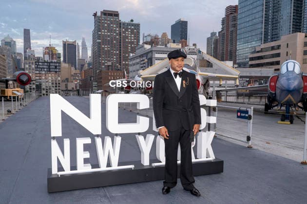 October 1, 2026, New York, New York, USA: LL COOL J attends the CBS, NCIS New York Premiere at the USS Intrepid Museum in New York. 1 October 2026 New York USA - ZUMAa265 20261001_zep_a265_097 Copyright: xEricxAcquayex
