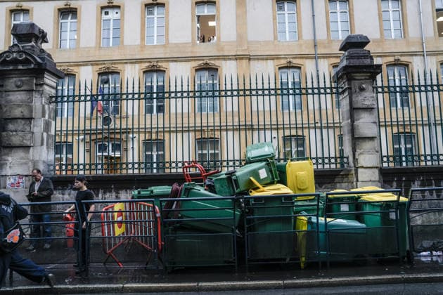 Students clash with police during high-school mobilization in Nancy NANCY, FRANCE - OCTOBER 2: Students gather around several schools and clash with police forces as a nationwide high-school mobilization continues over school conditions and demands for greater education resources in Nancy, France on October 2, 2026. Police deploy security units around several locations as demonstrations and blockades continue. Muhammed Said Tako Anadolu Nancy France. Editorial use only. Please get in touch for any other usage. Copyright: x2026xAnadoluxMuhammedxSaidxTakox