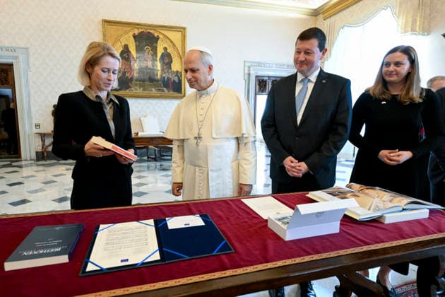 October 2, 2026, CittÃ Del Vaticano: Papa Leone XIV incontra S.E. la Signora Kaja Kallas, Alto Rappresentante per gli Affari Esteri e Vice Presidente della Commissione Europea, CittÃ del Vaticano, 2 ottobre 2026 ANSA Simone Risoluti - Vatican media +++ UFFICIO STAMPA +++ FOTO NON IN VENDITA - DA USARE SOLO PER FINI GIORNALISTICI +++ NPK +++ An handout picture. provided by Vatican media press office, shows Pope Leo XIV meeting H.E. Mrs. Kaja Kallas, High Representative for Foreign Affairs and Vice-President of the European Commission, Vatican City, 2 October 2026 ANSA Simone Risoluti - Vatican media press office handout +++ ANSA PROVIDES ACCESS TO THIS HANDOUT PHOTO TO BE USED SOLELY TO ILLUSTRATE NEWS REPORTING OR COMMENTARY ON THE  - ZUMAa110 20261002_zaf_a110_031 Copyright: xVaticanxMedia SimonexRisolutix