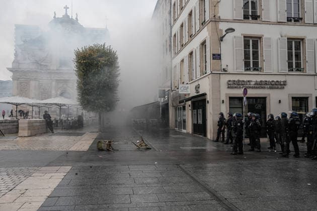 Students clash with police during high-school mobilization in Nancy NANCY, FRANCE - OCTOBER 2: Students gather around several schools and clash with police forces as a nationwide high-school mobilization continues over school conditions and demands for greater education resources in Nancy, France on October 2, 2026. Police deploy security units around several locations as demonstrations and blockades continue. Muhammed Said Tako Anadolu Nancy France. Editorial use only. Please get in touch for any other usage.  Copyright: x2026xAnadoluxMuhammedxSaidxTakox