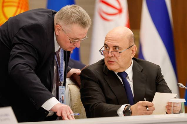 BELARUS, MINSK - OCTOBER 2, 2026: Mikhail Mishustin, Russia s Prime Minister, listens to his deputy Alexei Overchuk during an expanded meeting of the Eurasian Intergovernmental Council Minsk Belarus  - ZUMAt113 20261002_zaa_t113_213 Copyright: xDmitryxAstakhovx