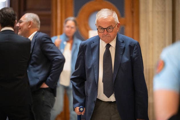 Francois Bayrou Trial Break - Paris AJ MoDem party member and former Justice minister Michel Mercier leaves the courtroom in a break during a hearing of the appeal trial over the alleged misuse of European Parliament funds to pay fictitious parliamentary assistants for the centrist party MoDem, at the Paris courthouse in Paris on October 2, 2026. Former Prime minister F. Bayrou and ten former MoDem executives must answer, starting September 9, 2026, before the Paris appeal court for misappropriation of funds in the case of the MEP assistants, a ten-year-old case in which the former Prime Minister had been acquitted at first instance. Photo by Alexis Jumeau ABACAPRESS.COM Paris France  Copyright: xJumeauxAlexis ABACAx
