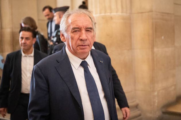 Francois Bayrou Trial Break - Paris AJ French politician Francois Bayrou leaves the courtroom in a break during a hearing of the appeal trial over the alleged misuse of European Parliament funds to pay fictitious parliamentary assistants for the centrist party MoDem, at the Paris courthouse in Paris on October 2, 2026. Former Prime minister F. Bayrou and ten former MoDem executives must answer, starting September 9, 2026, before the Paris appeal court for misappropriation of funds in the case of the MEP assistants, a ten-year-old case in which the former Prime Minister had been acquitted at first instance. Photo by Alexis Jumeau ABACAPRESS.COM Paris France  Copyright: xJumeauxAlexis ABACAx