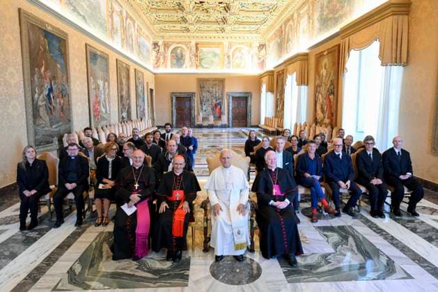 ITALY - WEEKLY GENERAL AUDIENCE - VATICAN-2026 10 2 Italy, Rome, Vatican, 2026 9 30 Pope Leo XIV receives in a private audience artists participating in the event organized by the Dicastery for Culture and Education at The Vatican . EDITORIAL USE ONLY - NO BOOKS Copyright: xVATICANxMEDIA xCatholicxPressxPhotox