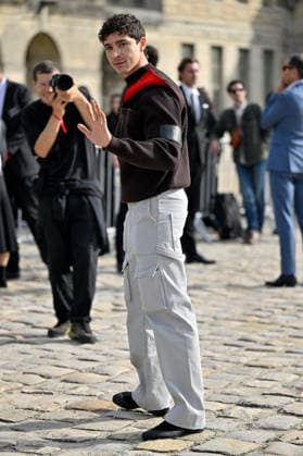 PFW Loewe Outside Arrivals Isaac Powell arriving at the Loewe show during Paris Fashion Week, in Paris, France on 2 October 2026. Photo by Julien Reynaud APS-Medias ABACAPRESS.COM Paris France  Copyright: xReynaudxJulien APS-Medias ABACAx
