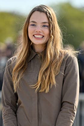 PFW Loewe Outside Arrivals Kristine Froseth arriving at the Loewe show during Paris Fashion Week, in Paris, France on 2 October 2026. Photo by Julien Reynaud APS-Medias ABACAPRESS.COM Paris France  Copyright: xReynaudxJulien APS-Medias ABACAx
