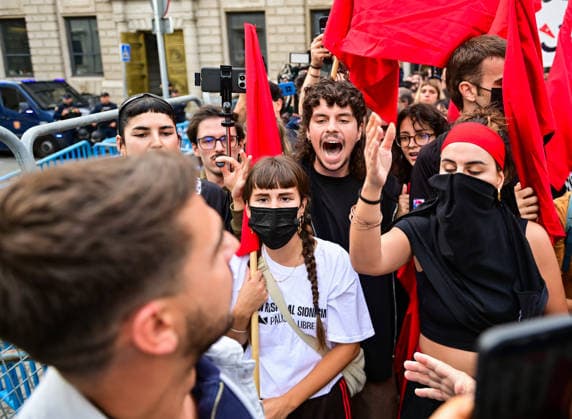 October 2, 2026, Madrid, Madrid, SPAIN: Housing activists and demonstrators confront far-right YouTubers during a protest outside the Spanish Congress of Deputies in Madrid, Spain, on October 2, 2026. The content creators are urged to leave the demonstration amid verbal confrontations with protesters, who object to their presence and recording activities. The protest, organized by the Sindicato de Inquilinas e Inquilinos de Madrid, takes place during the parliamentary vote on two housing decrees concerning tenant protection and affordable housing. Madrid SPAIN - ZUMAz108 20261002_znp_z108_036 Copyright: xRichardxZubelzux