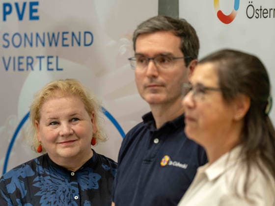 October 2, 2026 Press Conference on Health in Austria Federal Minister of Labor, Social Affairs, Health, Long-Term Care, and Consumer Protection Korinna Schumann (SPÖ), Medical Director Martin Cichocki of PVE Sonnwendviertel and Social Prescri