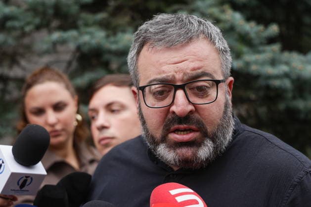 ARMENIA, YEREVAN - OCTOBER 2, 2026: Garnik Danielyan, member of the Armenian Revolutionary Federation, is seen during protests outside the building of the Armenian National Security Service. On October 1, an Azerbaijanian soldier shot at and wounded a woman in a leg in Syunik Province. Alexander Patrin TASS  98668592