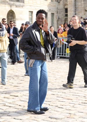 David Jonsson arrives at the Loewe Women’s Ready-to-Wear Spring Summer 2027 show during Paris Fashion Week (PFW) on the Esplanade Saint-Louis in Paris, France, on October 2, 2026. Denis Guignebourg Bestimage. Arrivals at the Loewe Women’s Ready-to-Wear Spring Summer 2027 show as part of Paris Fashion Week on October 2, 2026, in Paris, France. Paris, France  Copyright: xDenisxGuignebourgx xBestimagexDenisxGuignebourgx xBestimagex