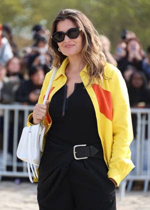 Laetitia Casta arrives at the Loewe Women’s Ready-to-Wear Spring Summer 2027 show during Paris Fashion Week (PFW) on the Esplanade Saint-Louis in Paris, France, on October 2, 2026. Denis Guignebourg, Bestimage. Arrivals at the Loewe Women’s Spring Summer 2027 Ready-to-Wear show as part of Paris Fashion Week on October 2, 2026, in Paris, France. Paris, France  Copyright: xDenisxGuignebourgx xBestimagexDenisxGuignebourgx xBestimagex