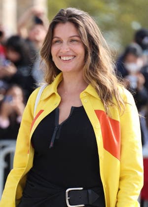 Laetitia Casta arrives at the Loewe Women’s Ready-to-Wear Spring Summer 2027 show during Paris Fashion Week (PFW) on the Esplanade Saint-Louis in Paris, France, on October 2, 2026. Denis Guignebourg, Bestimage. Arrivals at the Loewe Women’s Spring Summer 2027 Ready-to-Wear show as part of Paris Fashion Week on October 2, 2026, in Paris, France. Paris, France  Copyright: xDenisxGuignebourgx xBestimagexDenisxGuignebourgx xBestimagex