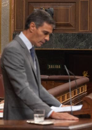 Congress Votes on Housing Decrees Prime Minister Pedro Sánchez during a plenary session in the Congress of Deputies on October 2, 2026, in Madrid, Spain. Congress is voting today on whether to ratify or repeal the two Royal Decrees on housing issued by the government this week in the Official State Gazette (BOE). Specifically, these are Royal Decree-Law 26 of 2026, dated September 29, which adopts urgent measures to protect the social function of housing and expand the supply of affordable housing, and Royal Decree-Law 27 2026, of September 29, adopting urgent measures to strengthen the stability of lease agreements for primary residences. OCTOBER 2, 2026 Madrid, Madrid, Spain Copyright: xEduardoxParrax 7815558