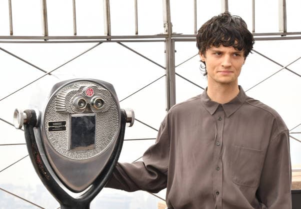 NEW YORK, NY - OCTOBER 1: Arthur Conti pictured during a visit at the Empire State Building Ahead of the Release of Mike Flannigan s Carrie on October 1, 2026 in New York City. Credit: Credit: AdMedia New York City USA  - ZUMAa123 20261001_zaa_a123_348 Copyright: xJohnxFyckex
