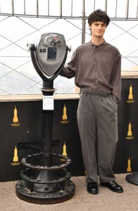 NEW YORK, NY - OCTOBER 1: Arthur Conti pictured during a visit at the Empire State Building Ahead of the Release of Mike Flannigan s Carrie on October 1, 2026 in New York City. Credit: Credit: AdMedia New York City USA - ZUMAa123 20261001_zaa_a123_343 Copyright: xJohnxFyckex