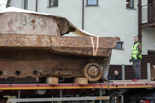 The German Panther tank (Panzerkampfwagen V Panther), discovered during construction work on the territory of the Kazan National Research Technological University (KNRTU-KHTI), is being prepared for shipment to the museum complex of civil and military equipment of the UMMC Sverdlovsk region. AndreyxTitov