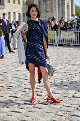 PFW Loewe Outside Arrivals Guest arriving at the Loewe show during Paris Fashion Week, in Paris, France on 2 October 2026. Photo by Julien Reynaud APS-Medias ABACAPRESS.COM Paris France  Copyright: xReynaudxJulien APS-Medias ABACAx