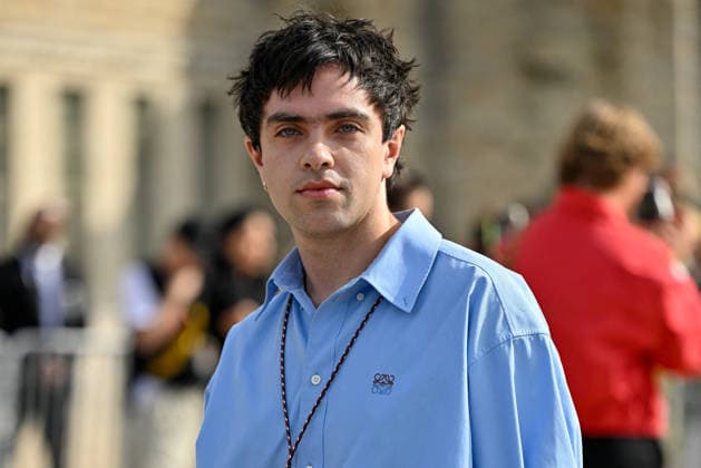 PFW Loewe Outside Arrivals Aidan Zamiri arriving at the Loewe show during Paris Fashion Week, in Paris, France on 2 October 2026. Photo by Julien Reynaud APS-Medias ABACAPRESS.COM Paris France  Copyright: xReynaudxJulien APS-Medias ABACAx