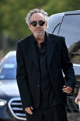 PFW Loewe Outside Arrivals Tim Burton arriving at the Loewe show during Paris Fashion Week, in Paris, France on 2 October 2026. Photo by Julien Reynaud APS-Medias ABACAPRESS.COM Paris France  Copyright: xReynaudxJulien APS-Medias ABACAx