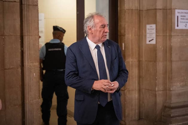 Resumption and Conclusion of the Francois Bayrou Trial - Paris AJ French politician Francois Bayrou leaves the courtroom at the end of the trial during a hearing of the appeal trial over the alleged misuse of European Parliament funds to pay fictitious parliamentary assistants for the centrist party MoDem, at the Paris courthouse in Paris on October 2, 2026. Former Prime minister François Bayrou and ten former MoDem executives must answer, starting September 9, 2026, before the Paris appeal court for misappropriation of funds in the case of the MEP assistants, a ten-year-old case in which the former Prime Minister had been acquitted at first instance. Photo by Alexis Jumeau ABACAPRESS.COM Paris France Copyright: xJumeauxAlexis ABACAx