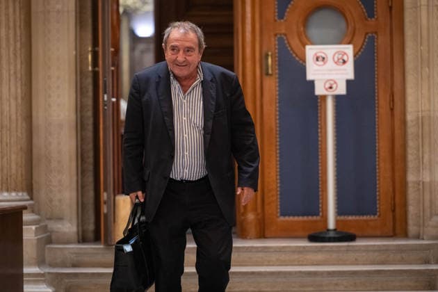 Resumption and Conclusion of the Francois Bayrou Trial - Paris AJ French lawyer Patrick Maisonneuve leaves the courtroom at the end of the trial during a hearing of the appeal trial over the alleged misuse of European Parliament funds to pay fictitious parliamentary assistants for the centrist party MoDem, at the Paris courthouse in Paris on October 2, 2026. Former Prime minister François Bayrou and ten former MoDem executives must answer, starting September 9, 2026, before the Paris appeal court for misappropriation of funds in the case of the MEP assistants, a ten-year-old case in which the former Prime Minister had been acquitted at first instance. Photo by Alexis Jumeau ABACAPRESS.COM Paris France Copyright: xJumeauxAlexis ABACAx