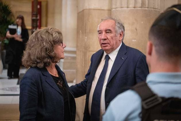 Resumption and Conclusion of the Francois Bayrou Trial - Paris AJ French politician Francois Bayrou leaves the courtroom at the end of the trial during a hearing of the appeal trial over the alleged misuse of European Parliament funds to pay fictitious parliamentary assistants for the centrist party MoDem, at the Paris courthouse in Paris on October 2, 2026. Former Prime minister François Bayrou and ten former MoDem executives must answer, starting September 9, 2026, before the Paris appeal court for misappropriation of funds in the case of the MEP assistants, a ten-year-old case in which the former Prime Minister had been acquitted at first instance. Photo by Alexis Jumeau ABACAPRESS.COM Paris France Copyright: xJumeauxAlexis ABACAx