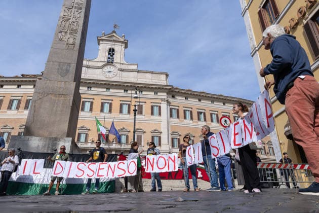 IPA89220737 - Protest in Piazza Montecitorio in Rome against the passage of the Anti-Semitism Decree-Law  Copyright: xMatteoxNardonex xx IPA89220737