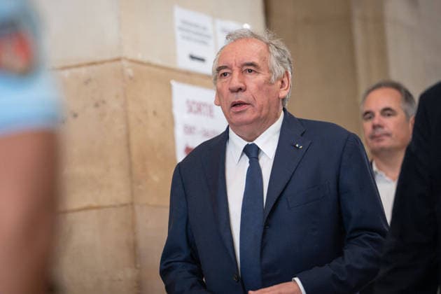 Resumption of the Francois Bayrou Trial - Paris AJ French politician Francois Bayrou returns to the courtroom after a break during a hearing of the appeal trial over the alleged misuse of European Parliament funds to pay fictitious parliamentary assistants for the centrist party MoDem, at the Paris courthouse in Paris on October 2, 2026. Former Prime minister François Bayrou and ten former MoDem executives must answer, starting September 9, 2026, before the Paris appeal court for misappropriation of funds in the case of the MEP assistants, a ten-year-old case in which the former Prime Minister had been acquitted at first instance. Photo by Alexis Jumeau ABACAPRESS.COM Paris France  Copyright: xJumeauxAlexis ABACAx