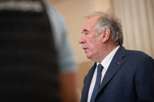 Resumption of the Francois Bayrou Trial - Paris AJ French politician Francois Bayrou returns to the courtroom after a break during a hearing of the appeal trial over the alleged misuse of European Parliament funds to pay fictitious parliamentary assistants for the centrist party MoDem, at the Paris courthouse in Paris on October 2, 2026. Former Prime minister François Bayrou and ten former MoDem executives must answer, starting September 9, 2026, before the Paris appeal court for misappropriation of funds in the case of the MEP assistants, a ten-year-old case in which the former Prime Minister had been acquitted at first instance. Photo by Alexis Jumeau ABACAPRESS.COM Paris France  Copyright: xJumeauxAlexis ABACAx