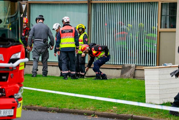 Explosion in Okern, Oslo, Oslo, October 2, 2026. Police are evacuating an area and establishing a security perimeter around the building following a possible explosion in Okern, Oslo. Photo by Jonas Been Henriksen, NTB, Oslo, Norway. CdMdScaZFWA. EDITORIAL USE ONLY. Ref BNCCdMdScaZFWA jpg  Copyright: xJonasxBeenxHenriksenx xNTBx