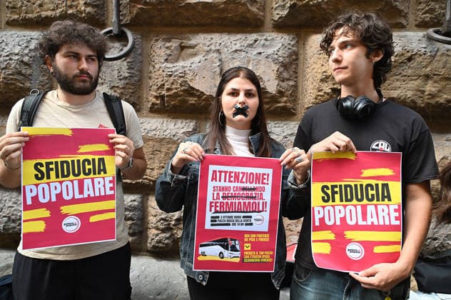 October 2, 2026, Florence, Italia, Italy: Representatives of Potere al Popolo protested the electoral law reform, which requires 450,000 signatures to run in the general elections. Florence, October 2, 2026 Florence Italy  - ZUMAa289 20261002_zia_a289_096 Copyright: xAleandroxBiagiantix xAgfx