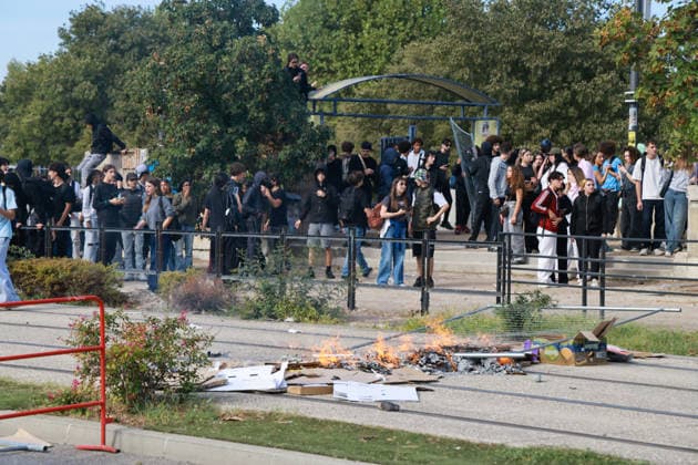 Blockade of the Joliot Curie Sixth Form College in Aubagne by pupils on 2 October 2026 - 02 11 2026 - France Bouches-du-Rhone Marseille -  SylvainxRostaingx xLexPictorium LePictorium_0341589