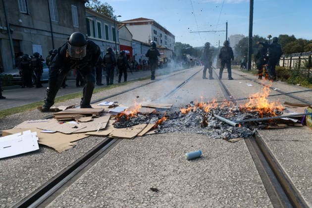 Blockade of the Joliot Curie Sixth Form College in Aubagne by pupils on 2 October 2026 - 02 11 2026 - France Bouches-du-Rhone Marseille -  SylvainxRostaingx xLexPictorium LePictorium_0341590