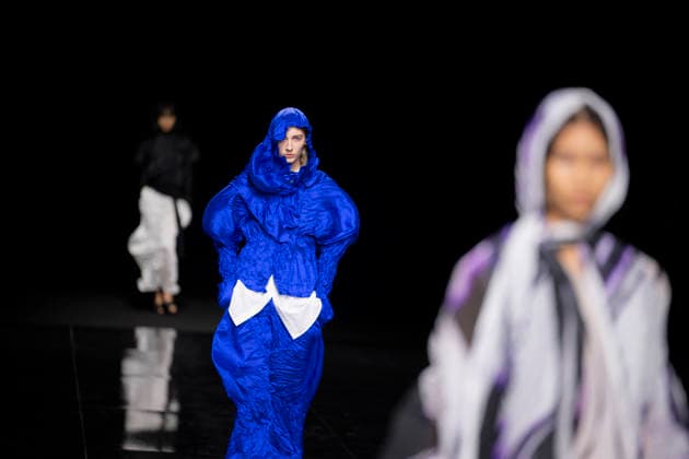 PFW - Issey Miyake Runway Models walks during Issey Miyake Women s Spring Summer 2027 collection fashion show as part of the Paris Fashion Week, in Paris on October 2, 2026. Photo by Eliot Blondet ABACAPRESS.COM Paris France France  Copyright: xBlondetxEliot ABACAx