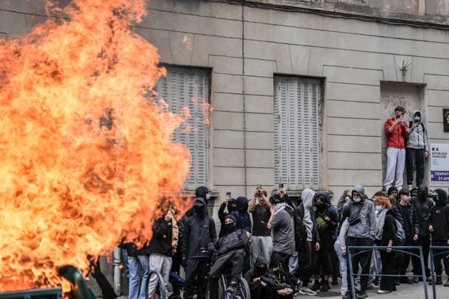 Students clash with police during high-school mobilization in Nancy NANCY, FRANCE - OCTOBER 2: Flames rise from burning barricades erected by high school students during nationwide education protests in Nancy, France on October 2, 2026. Students gather around several schools and clash with police forces as a nationwide high-school mobilization continues over school conditions and demands for greater education resources in Nancy. Police deploy security units around several locations as demonstrations and blockades continue. Muhammed Said Tako Anadolu Nancy France. Editorial use only. Please get in touch for any other usage.  Copyright: x2026xAnadoluxMuhammedxSaidxTakox