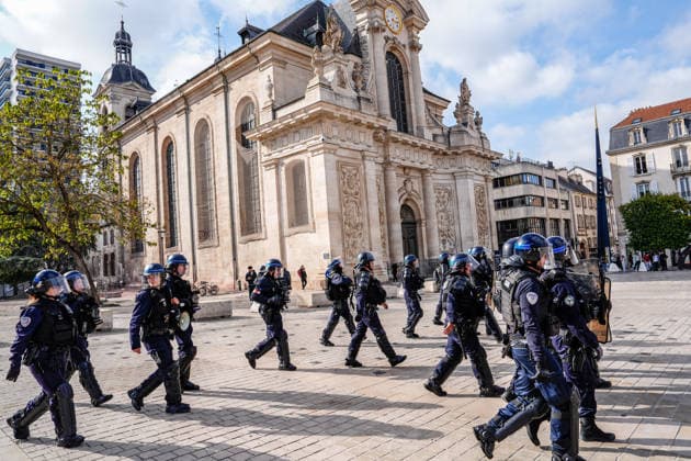 Students clash with police during high-school mobilization in Nancy NANCY, FRANCE - OCTOBER 2: Students clash with security forces as nationwide high-school mobilization continues over school conditions and demands for greater education resources in Nancy, France on October 2, 2026. Law enforcement officers used tear gas to disperse student crowds protesting across multiple school locations as part of nationwide mobilizations over education resources and school conditions. Police deploy security units around several locations as demonstrations and blockades continue. Muhammed Said Tako Anadolu Nancy France. Editorial use only. Please get in touch for any other usage.  Copyright: x2026xAnadoluxMuhammedxSaidxTakox