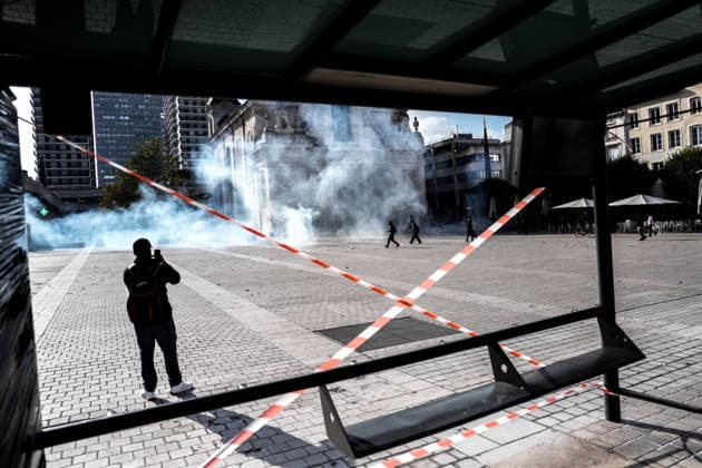 Students clash with police during high-school mobilization in Nancy NANCY, FRANCE - OCTOBER 2: Students clash with security forces as nationwide high-school mobilization continues over school conditions and demands for greater education resources in Nancy, France on October 2, 2026. Law enforcement officers used tear gas to disperse student crowds protesting across multiple school locations as part of nationwide mobilizations over education resources and school conditions. Police deploy security units around several locations as demonstrations and blockades continue. Muhammed Said Tako Anadolu Nancy France. Editorial use only. Please get in touch for any other usage.  Copyright: x2026xAnadoluxMuhammedxSaidxTakox