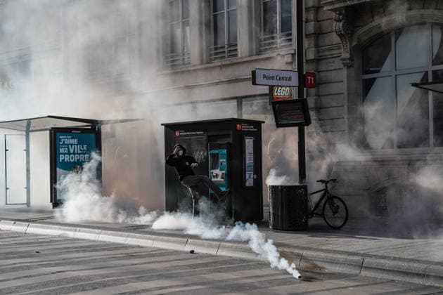 Students clash with police during high-school mobilization in Nancy NANCY, FRANCE - OCTOBER 2: Students clash with security forces as nationwide high-school mobilization continues over school conditions and demands for greater education resources in Nancy, France on October 2, 2026. Law enforcement officers used tear gas to disperse student crowds protesting across multiple school locations as part of nationwide mobilizations over education resources and school conditions. Police deploy security units around several locations as demonstrations and blockades continue. Muhammed Said Tako Anadolu Nancy France. Editorial use only. Please get in touch for any other usage.  Copyright: x2026xAnadoluxMuhammedxSaidxTakox