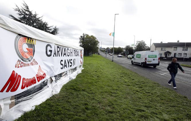 Garvaghy Road protest continues into day 6 PORTADOWN, NORTHERN IRELAND - OCTOBER 2: Residents of Garvaghy Road and their supporters continue to gather in the area amid the ongoing dispute in Portadown, Northern Ireland on October 02, 2026. Last Friday’s Parades Commission decision to allow the Orange Order to hold a procession along the predominantly nationalist Garvaghy Road sparked renewed tensions in Northern Ireland. The dispute is due to go before a legal appeal on Monday following talks hosted by the Northern Ireland Secretary. Residents of Garvaghy Road and their supporters continue to gather in the area amid the ongoing dispute. Conor McCaughley Anadolu Portadown Northern Ireland. Editorial use only. Please get in touch for any ot  Copyright: x2026xAnadoluxConorxMcCaughleyx