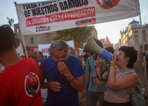 The Seville Tenants’ Union is organizing a demonstration for the right to housing. Images from the demonstration through the streets of Seville for the right to housing. October 2, 2026, in Seville, Andalusia, Spain The Seville Tenants’ Union is organizing a demonstration under the slogan Seville for the Right to Housing to demand measures against evictions, exorbitant rents, and real estate speculation October 2, 2026 Francisco J Seville, Andalusia Seville, Andalusia, Spain Copyright: xFranciscoxJ.xOlmox 7816424