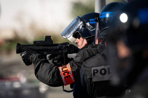 PHOTOPQR SUD OUEST XAVIER LEOTY La Rochelle La Rochelle October 2, 2026 Police armed with LBDs during a high school student protest at Vieljeux High School in La Rochelle, October 2, 2026 PHOTO XAVIER LEOTY France Fires have broken out at several schools in France as students protest by blocking access to educational institutions nationwide over school funding and learning conditions La Rochelle La Rochelle France  Copyright: xPHOTOPQR SUDxOUEST MAXPPPxXAVIERxLEOTYx 20261002SDO2106 20261002SDO2106