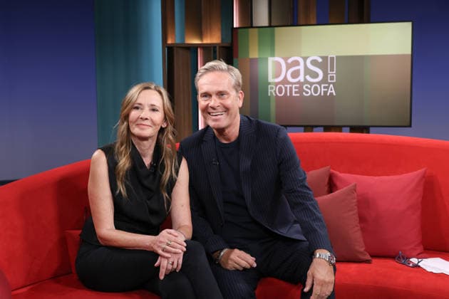 DAS Talk on NDR TV Channel 3: Wulf Andrea Wulf, historian and author, with host Hinnerk Baumgarten on the TV show *DAS Rote Sofa*, a live talk show produced by Norddeutscher Rundfunk, Photo op on October 2, 2026, at the NDR television studio in Hamburg-Lokstedt