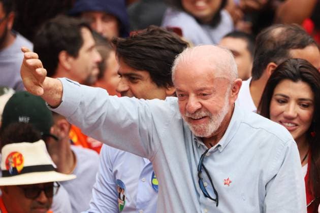 Lula in Rio de Janeiro. Rio de Janeiro, RJ, October 2, 2026 - Politics-RJ - Luiz Inacio Lula da Silva (PT SP), President of the Republic and candidate for re-election, during a campaign walk with candidates and supporters of the PT between Candelaria and Cinelandia, in downtown Rio de Janeiro, this Friday, October 2.(Foto: Charles Sholl Brazil Photo Press Brazil Photo Press) INTERNATIONAL Rio de Janeiro center Rio de Janeiro Brasil Copyright: xCharlesxShollx